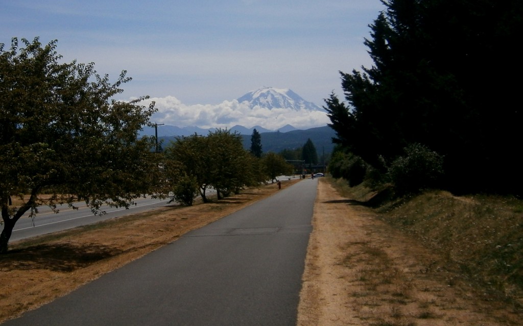 Entering Orting along the Foothills Trail